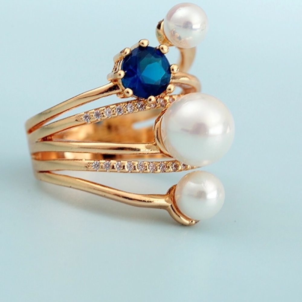 ✨Tri-Pearl With Blue Stone and AAA CZs